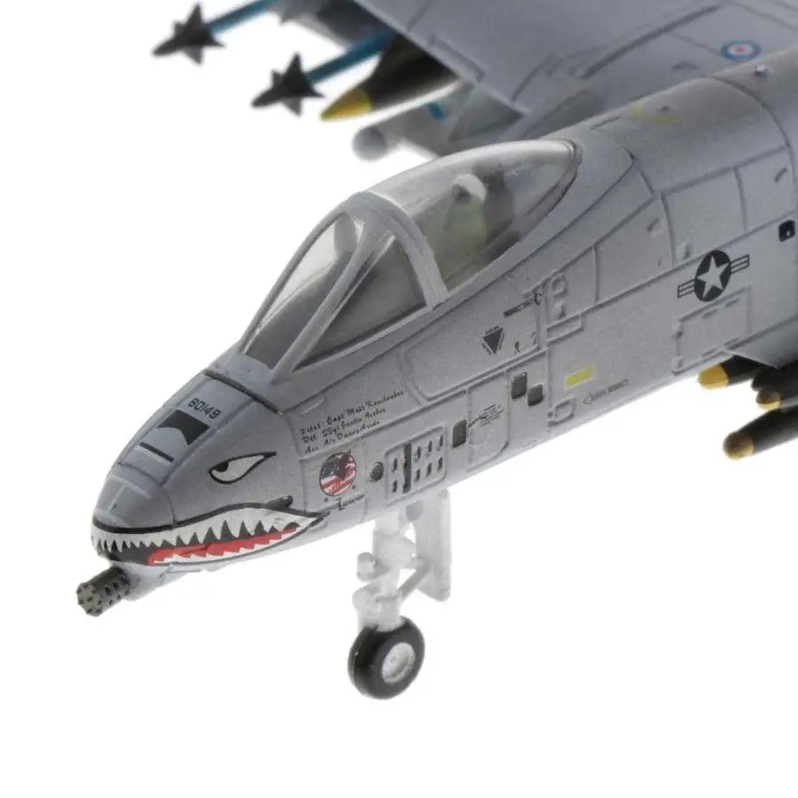 Collectible aircraft A-10 1/100 - toys