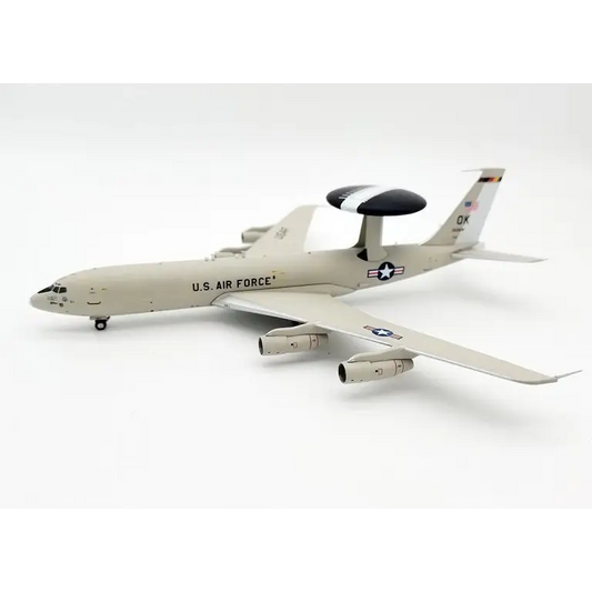 Collector aircraft of the US Air Force E-3 Sentry 1/144 -