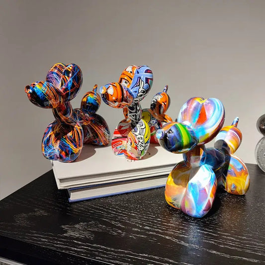 Dog figurines from balloons in graffiti style - toys