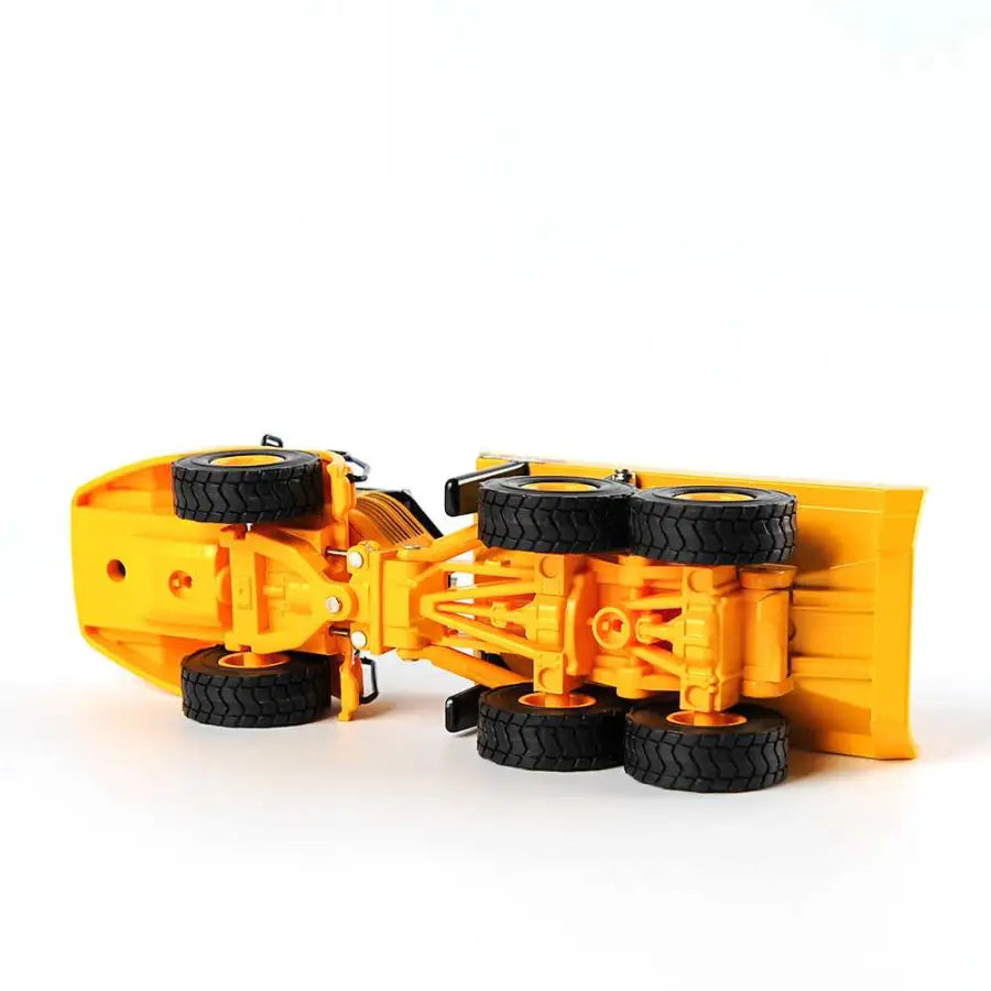 Dump truck with articulated frame 1:64 - Toys & Games