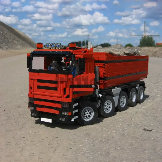 Dump truck with remote control - Red / building blocks -