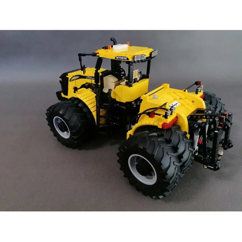 Large radio-controlled wheeled tractor with trailer - toys