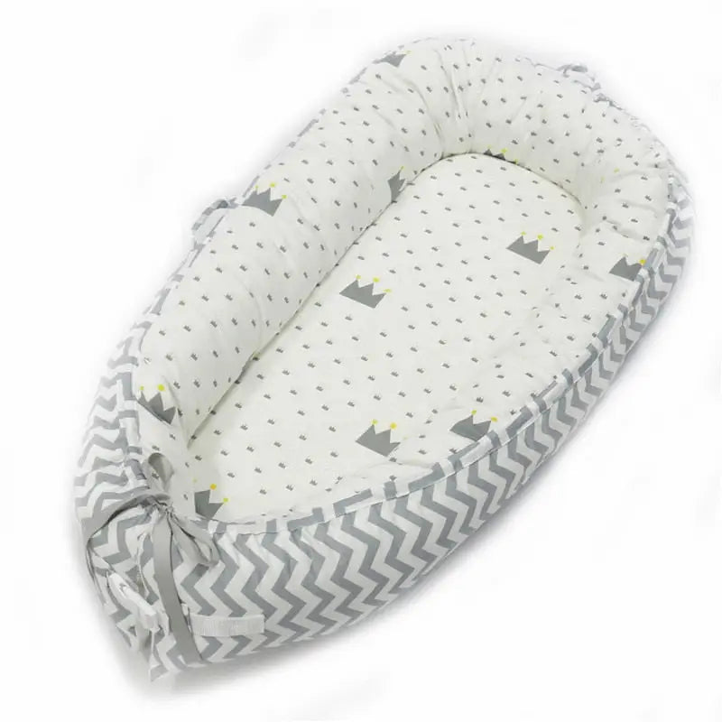 Portable Baby Nest - white crown - toys