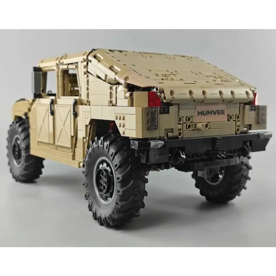 Radio-controlled combat vehicle H1 - toys