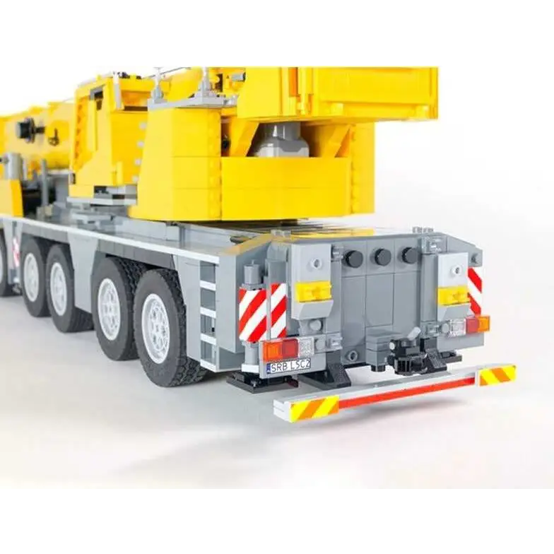 Remote controlled model of Liebherr LTM 1250-5.1 - toys
