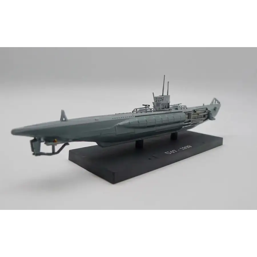 U-47 submarine model - Toys & Games