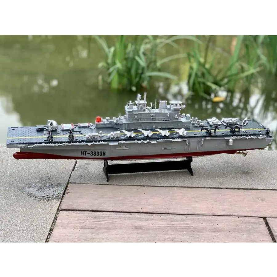 US Navy Aircraft Carrier with remote control - toys