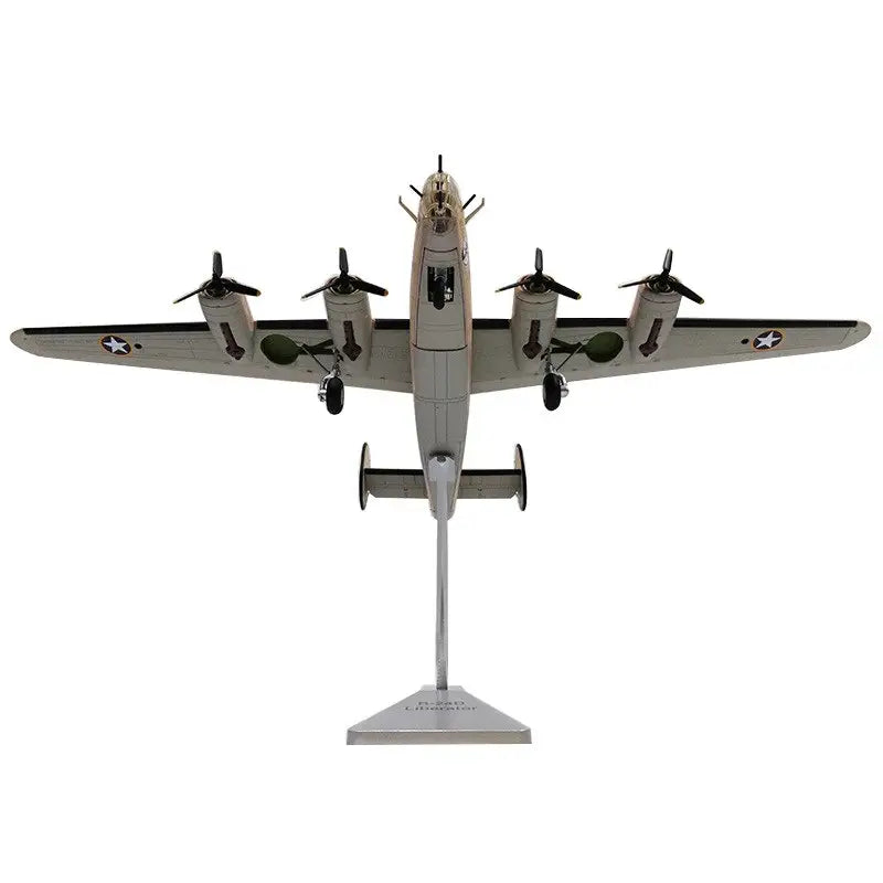 USAF B-24 1/72 Collectible Heavy Bomber - toys